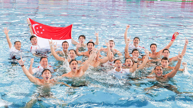 齐达内：初到尤文时不明白为什么训练那么狠；尤文会再次伟大（齐达内：初到尤文难以适应高强度训练；相信尤文将重回巅峰）