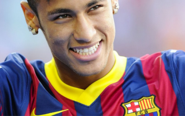 贝纳蒂亚：我和德布劳内谈过，但当时他已接近签约那不勒斯了（贝纳蒂亚称曾与德布劳内沟通，但当时他已基本确定加盟那不勒斯）