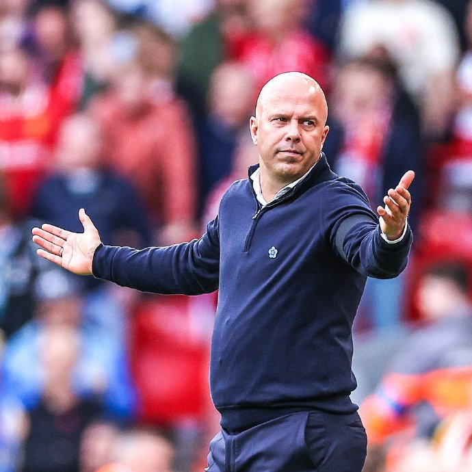 CBA俱乐部杯，山东男篮半场55-50领先青岛男篮，山东队半场打出12人轮换（CBA俱乐部杯：山东男篮半场55-50暂领先青岛，祭出12人轮换）