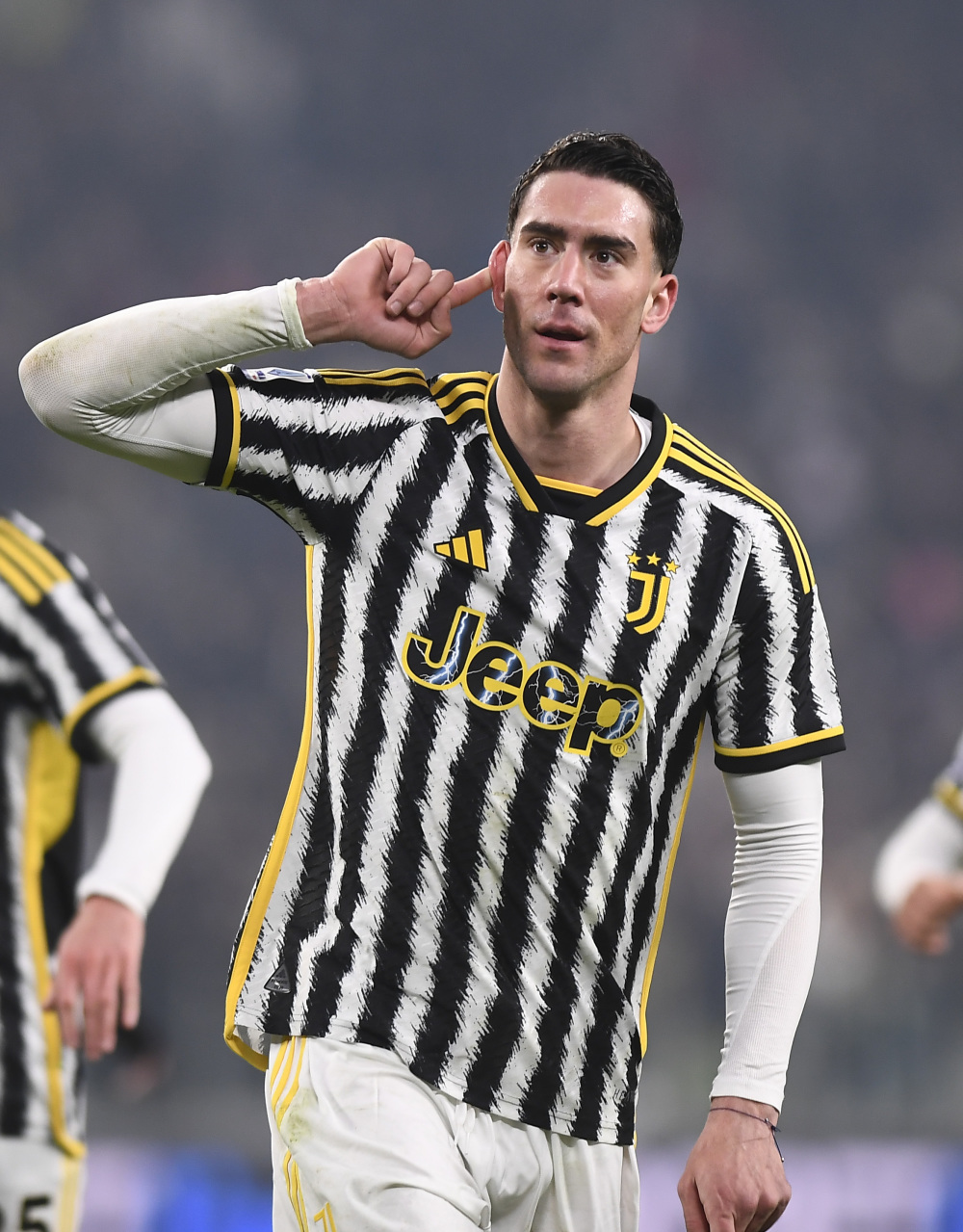 💛🖤相伴三年半，多特蒙德已宛若故乡🎤迈尔谈及续约：（迈尔谈续约：相伴三年半，💛🖤多特蒙德已是第二故乡）