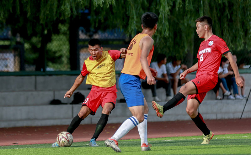 阿隆索：我们在安菲尔德跑动太少？不能凭一场比赛下结论（阿隆索：别因一场安菲尔德之战就断言我们跑动不足）