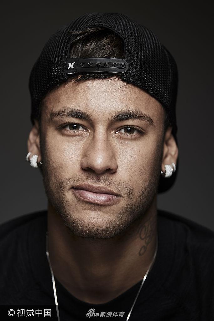 法尔克：拜仁不大可能续约格雷茨卡，尤文、那不勒斯等队有意（法尔克：拜仁续约格雷茨卡希望渺茫，尤文与那不勒斯等队有意引进）