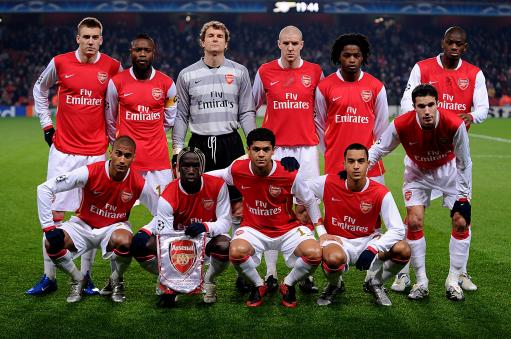 博涅克：莱万是过去二三十年里世界上最好的九号球员（博涅克：莱万是近二三十年来足坛最出色的中锋）